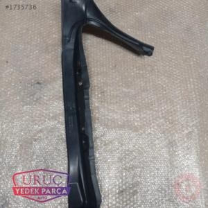 8T0821112A SAĞ ÖN ÇAMURLUK İÇ PLAKASI AUDİ A5 2010>>2016