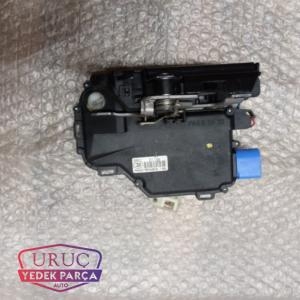 7E1837015A KAPI KİLİDİ SOL ÖN TRANSPORTER 2006-2019