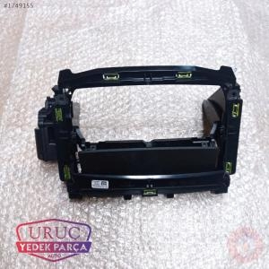 3G1858763B 81U HEAD-UP DISPLAY KAPAĞI ARTEON PASSAT 2015>