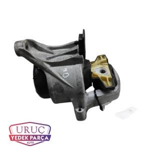 8W0199372CD Motor Kulağı Sağ Audi A4 A5 2016-2025