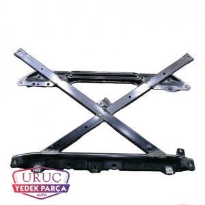 8K1399345E MOTOR TRAVERSİ ÇAPRAZ DESTEK AUDİ A4 A5 Q5 2010>>2017