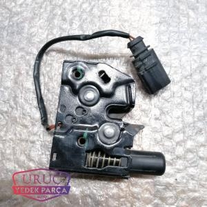 4G0823509D MOTOR KAPUDU KİLİDİ