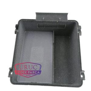 4M0864981A 4PK ORTA KONSOL RAF GÖZÜ