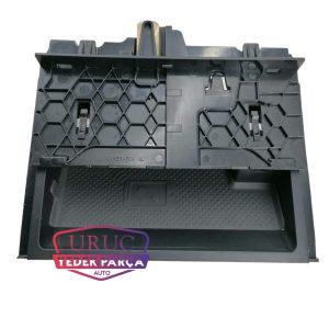 3G1863071A 82V ORTA KONSOL ÖN RAF GÖZÜ