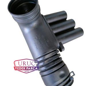 04E129651C HAVA FİLTRE BORUSU