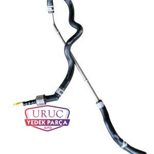 04E133723CD YAKIT BORUSU