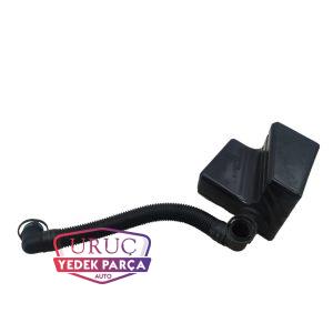 8R0133817B  REZONATÖR BAĞLANTI HORTUMLU