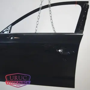 8V4831051B ORJİNAL SOL ÖN KAPI AUDİ A3 RS3 SPORTBACK 2013 >>2021