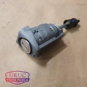 8V1837167 ORJİNAL KAPI KİLİT  GÖVDESİ AUDİ A3 2013 2021