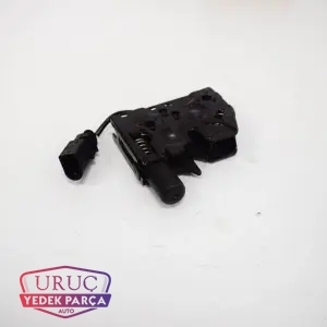 8V0823509 ORJİNAL MOTOR KAPUT KİLİDİ A3 RS3 2013 2020