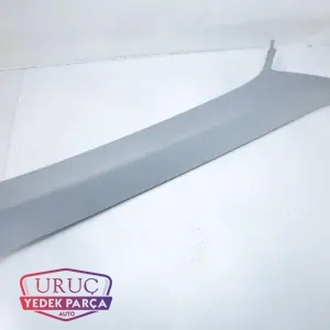 8W0867234D ORJİNAL AUDİ A4 A DİREĞİ KAPLAMASI SAĞ ÖN  CAM 2016 2024