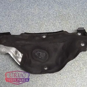 8W0819523F ORJİNAL SİLECEK TABLASI ÖN DUVAR AUDİ A4 A5 2016 2024